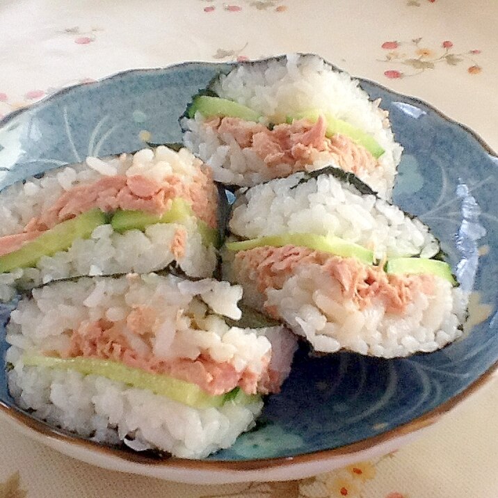 可愛いサイズ 食べやすい おにぎらず レシピ 作り方 By Hanako0766 楽天レシピ 可愛いサイズ 食べやすい おにぎらず レシピ 作り方 By Hanako0766 楽天レシピ